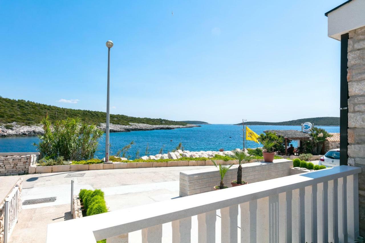 Apartments Dalmatino Рукавац Екстериор снимка