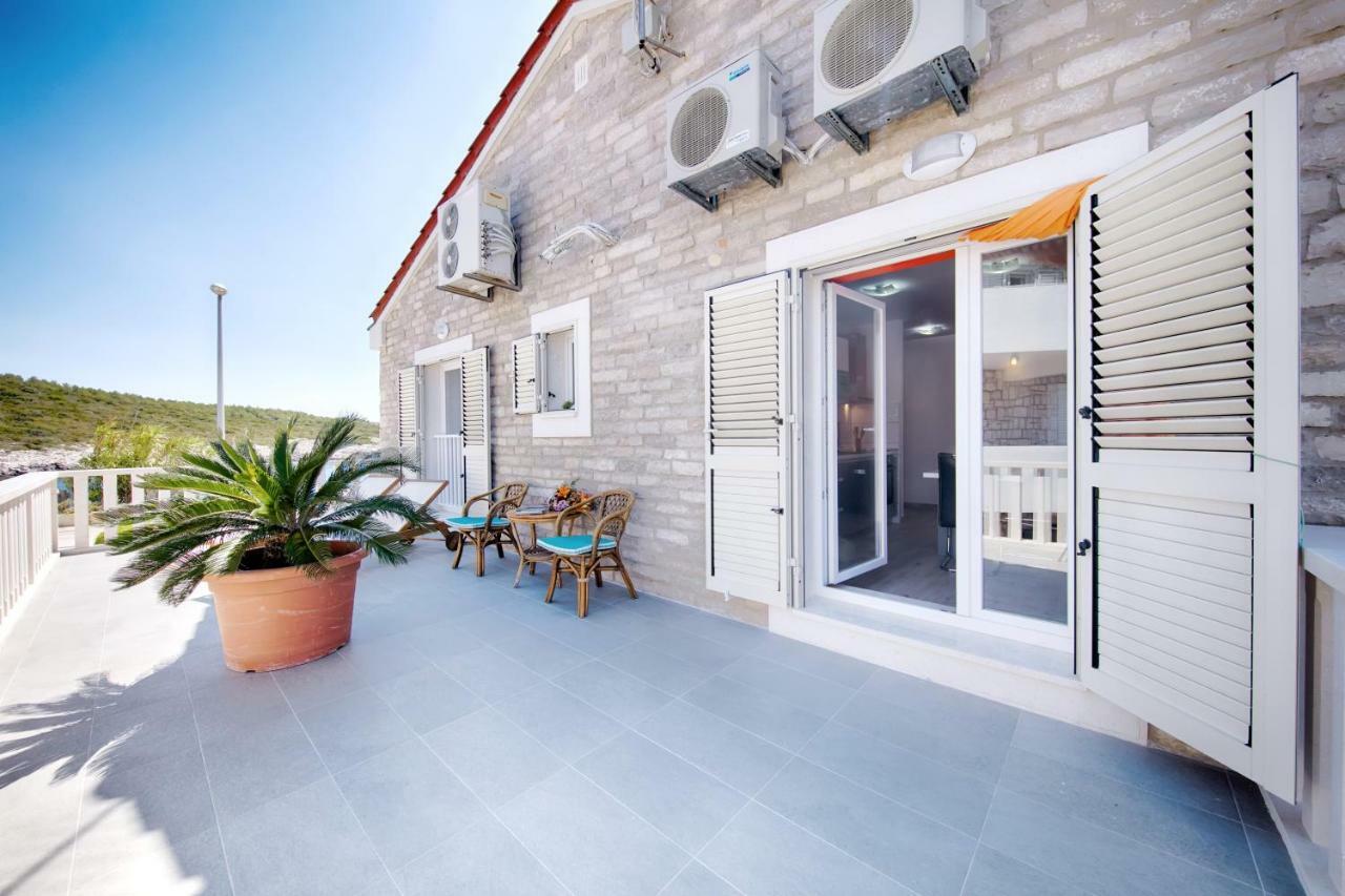 Apartments Dalmatino Рукавац Екстериор снимка