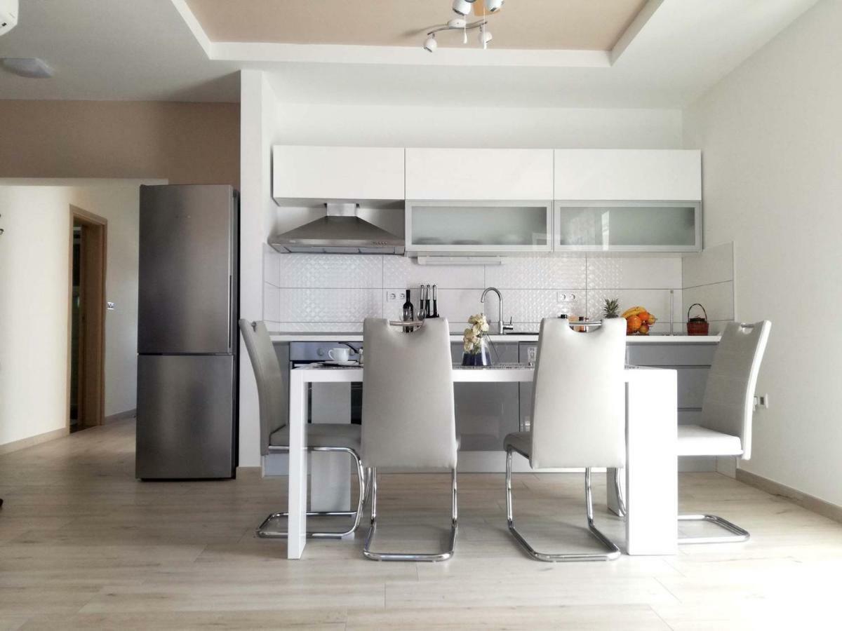 Apartments Dalmatino Рукавац Екстериор снимка
